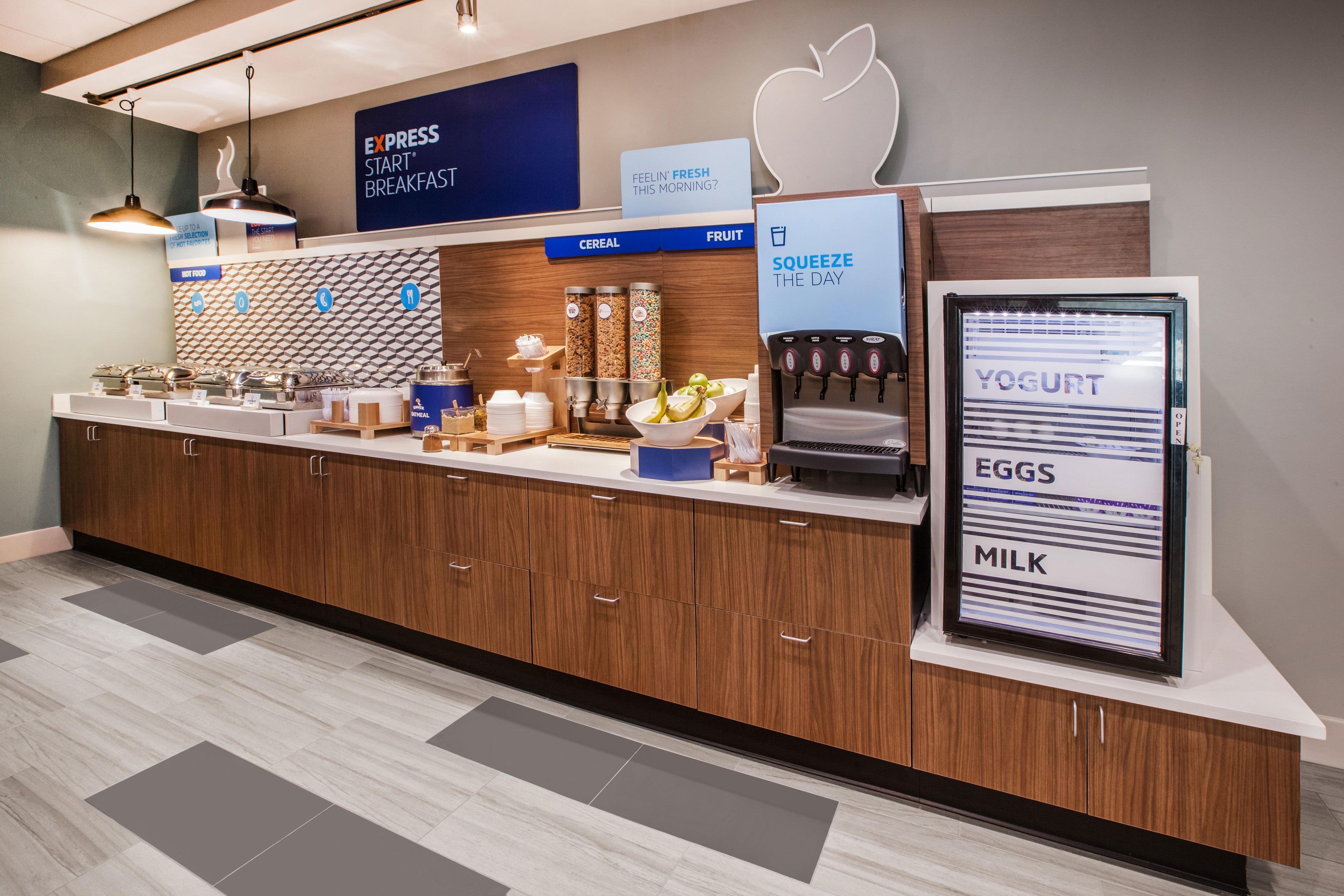 Holiday Inn Express Boston-Milford By Ihg Eksteriør bilde